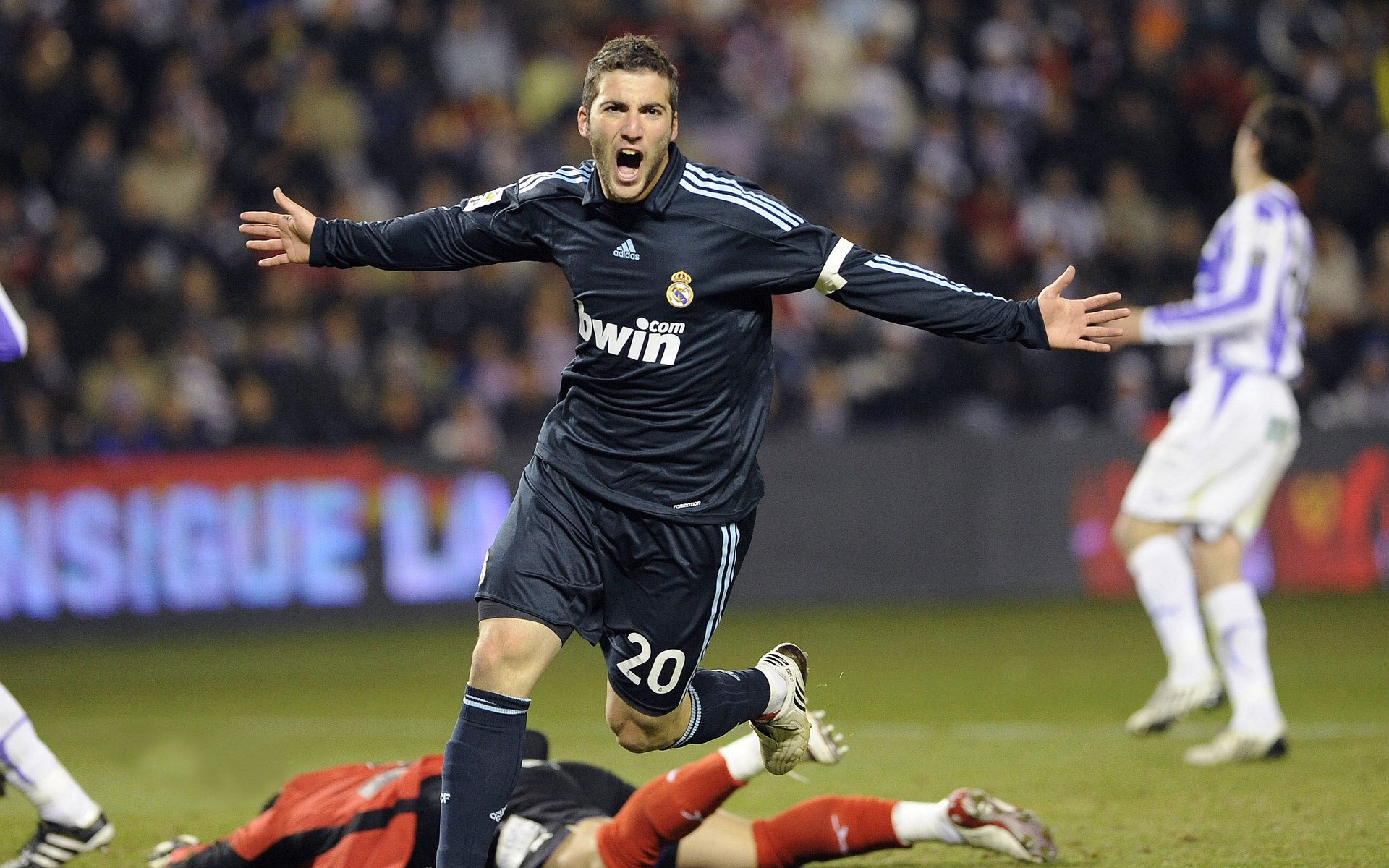 里尔客场憾平里昂,保住榜首位置,里尔vsac